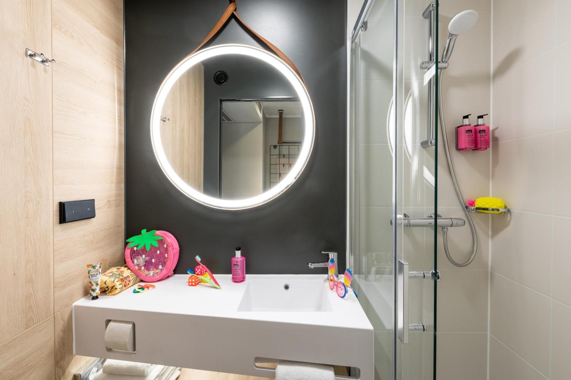 Moxy Dresden Neustadt Bagian luar foto