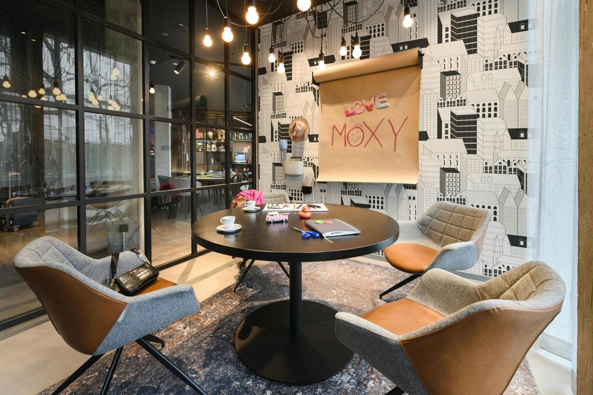 Moxy Dresden Neustadt Bagian luar foto
